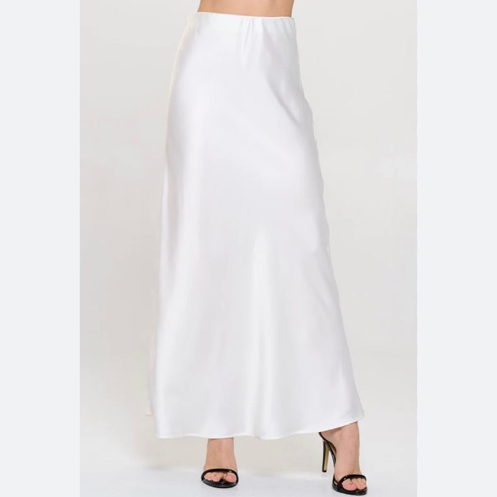 New H&M Divided White Maxi Skirt Zippered Lined Satin Fabric Women’s Sz 6.